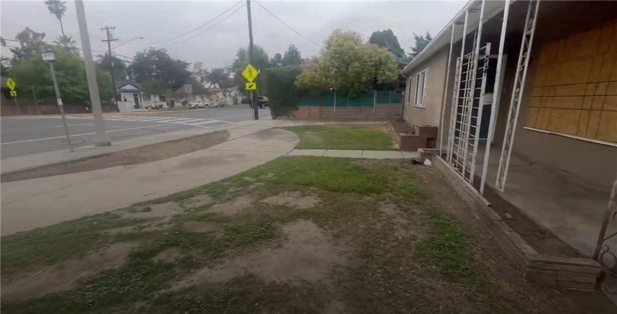 4881 Arlington Avenue Riverside, CA 92504 - Photo 2 of 3 a view of outdoor space and yard