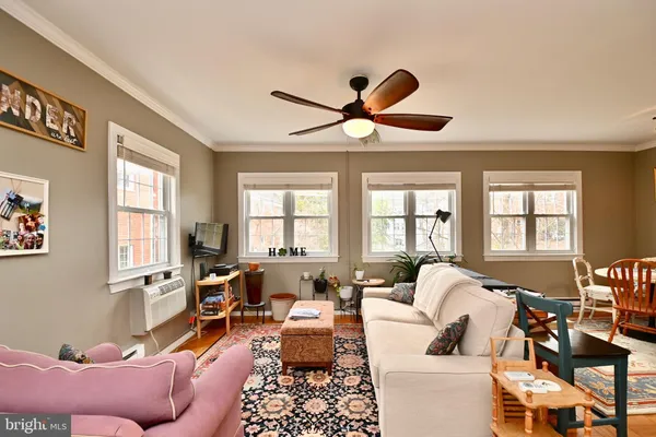 $2,650 | 3309 Martha Custis Drive, Alexandria, VA 22302