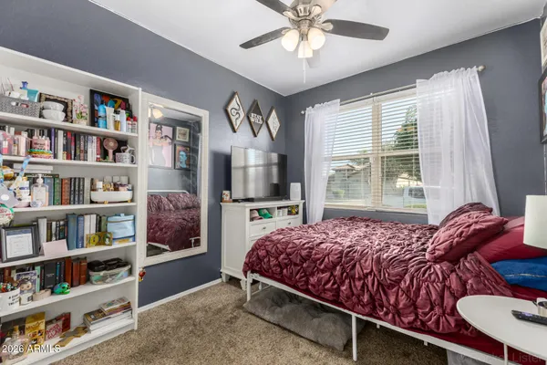 $379,999 | 2424 West Tamarisk Street, Phoenix, AZ 85041