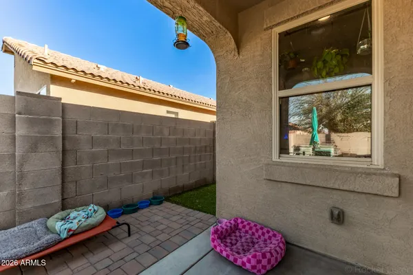 $379,999 | 2424 West Tamarisk Street, Phoenix, AZ 85041