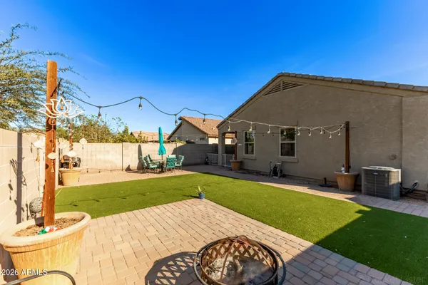 $379,999 | 2424 West Tamarisk Street, Phoenix, AZ 85041