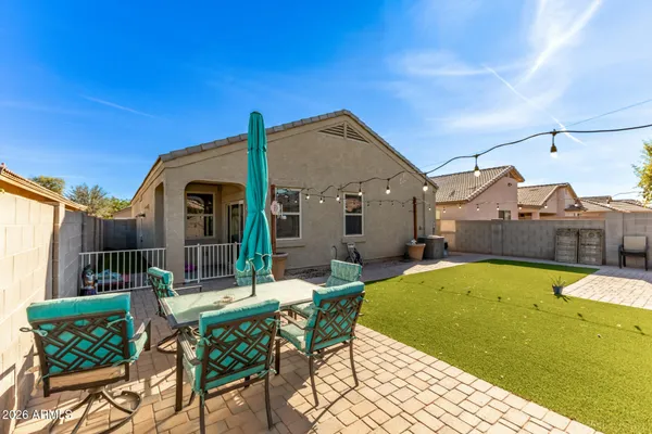 $379,999 | 2424 West Tamarisk Street, Phoenix, AZ 85041