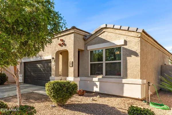 $379,999 | 2424 West Tamarisk Street, Phoenix, AZ 85041