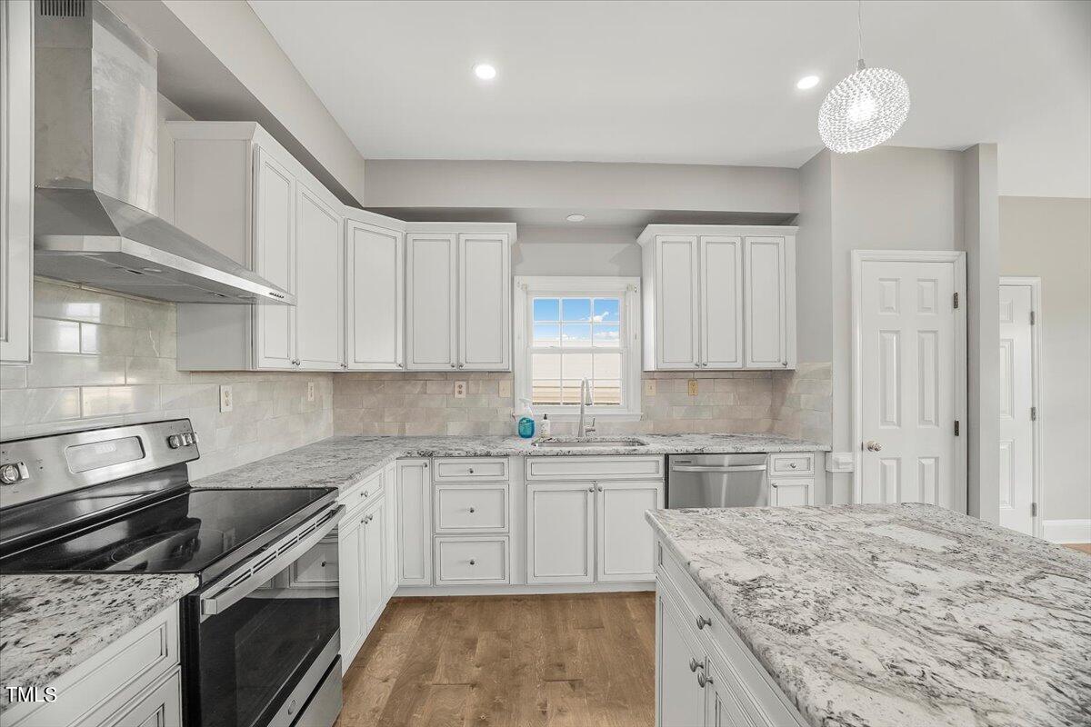 1351 Tarheel Road Benson, NC 27504 - Photo 10 of 42 12-P1178760