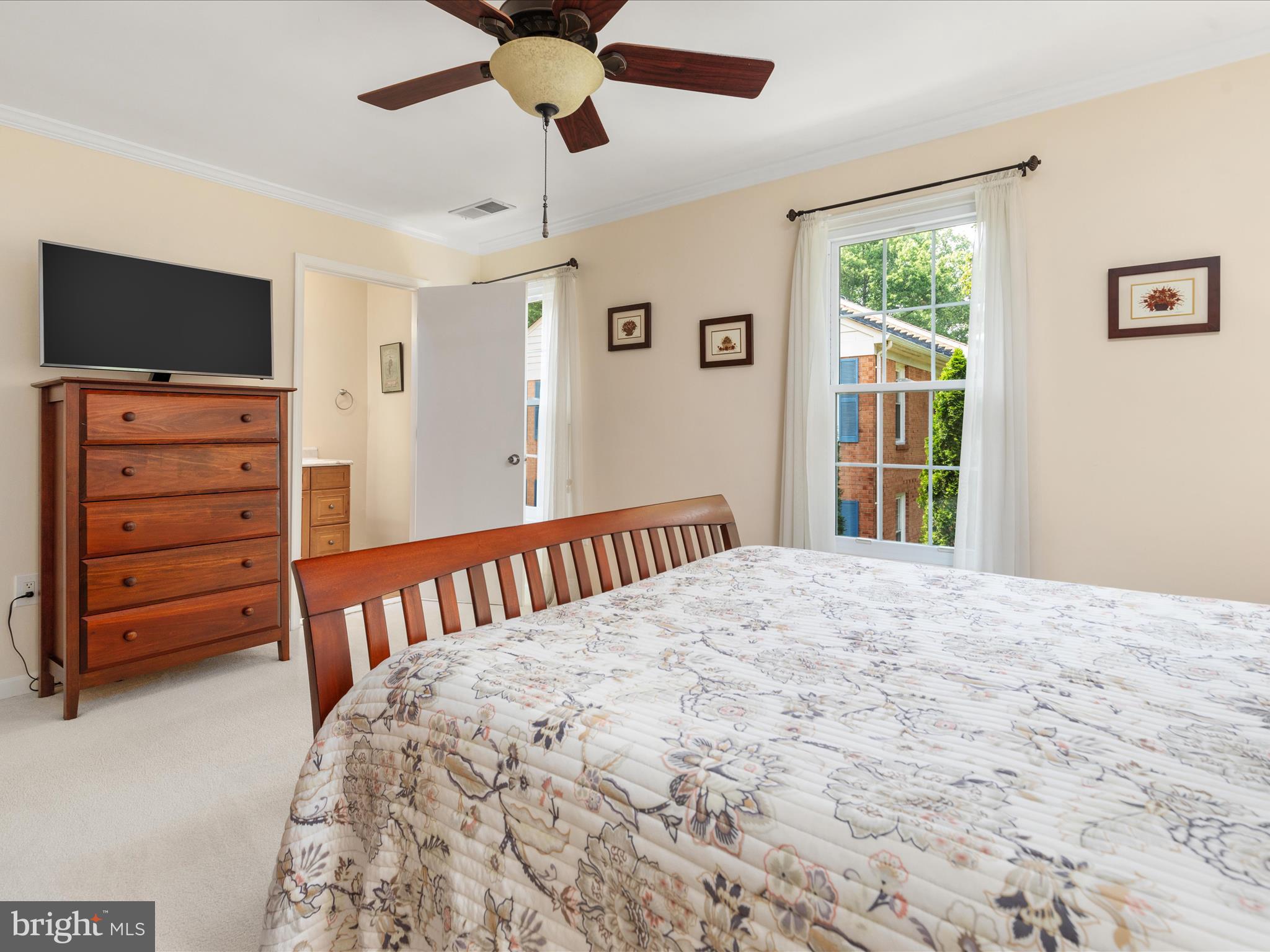 2304 Horseferry Court Reston, VA 20191 - Photo 21 of 66 Primary Suite | Upper Level