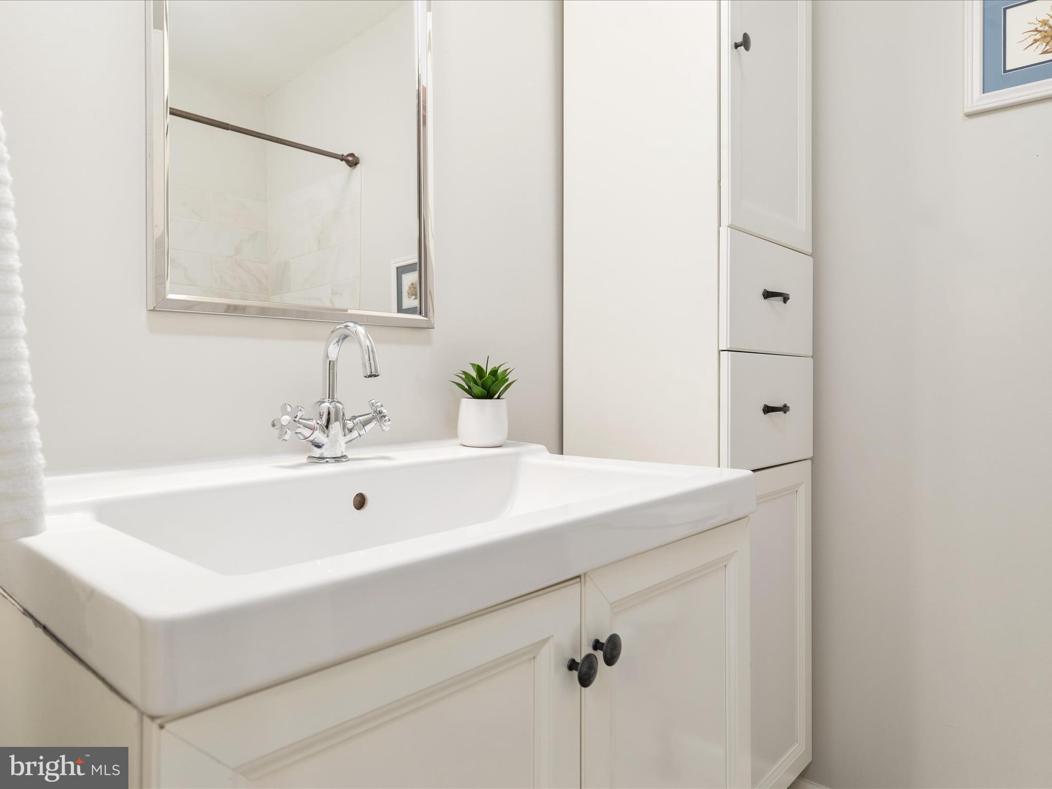 2304 Horseferry Court Reston, VA 20191 - Photo 26 of 66 Full Bathroom #2 | Upper Level