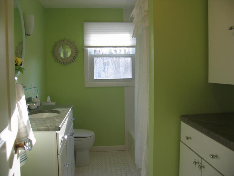 14 Bonwit Road Riverside, CT 06878 - Photo 12 of 13 a bathroom with a granite countertop toilet and a sink
