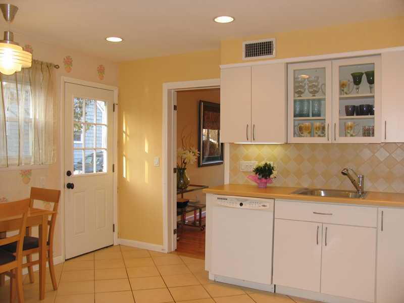 14 Bonwit Road Riverside, CT 06878 - Photo 4 of 13 a kitchen with a sink and cabinets