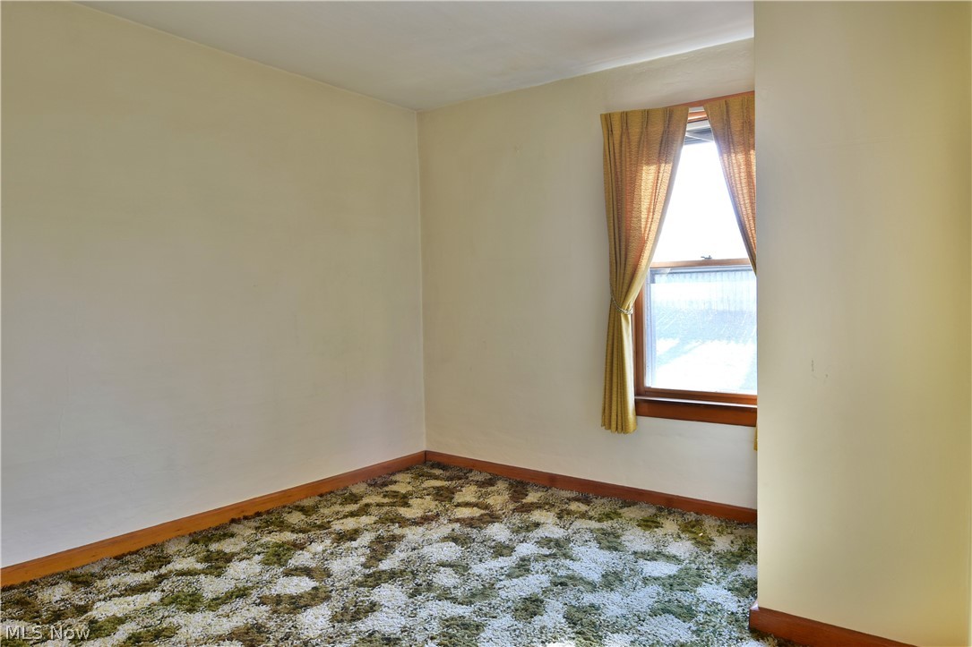 81 Spring Street Southeast Hubbard, OH 44425 - Photo 24 of 35 Gallery Image 24