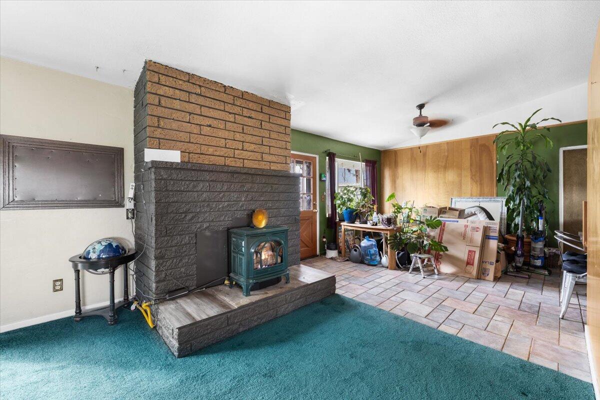 229 Gibbon Road Central Point, OR 97502 - Photo 11 of 25 07-CI_6836