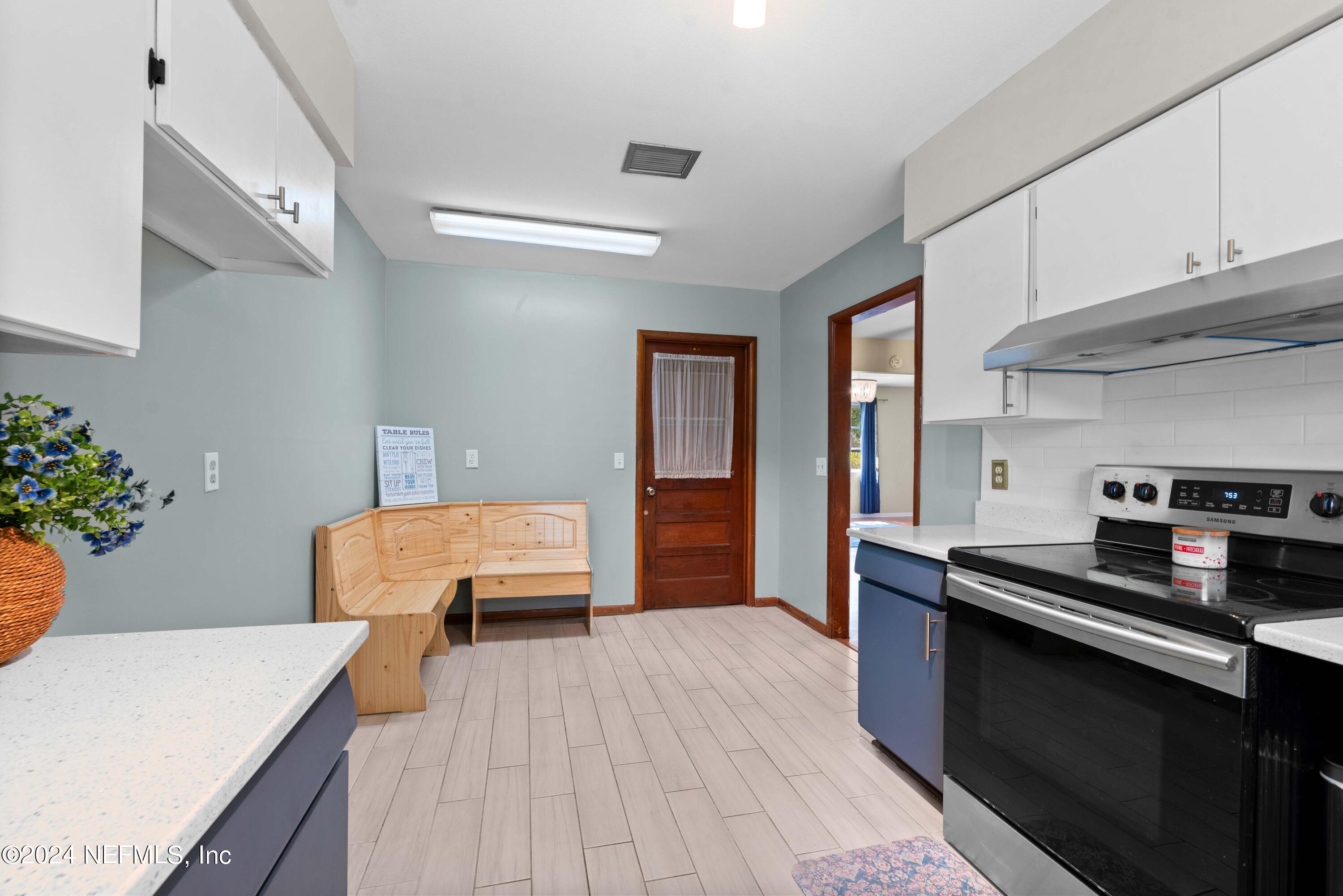 710 Barbados Road Jacksonville, FL 32216 - Photo 11 of 30 710 Barbados Rd-12