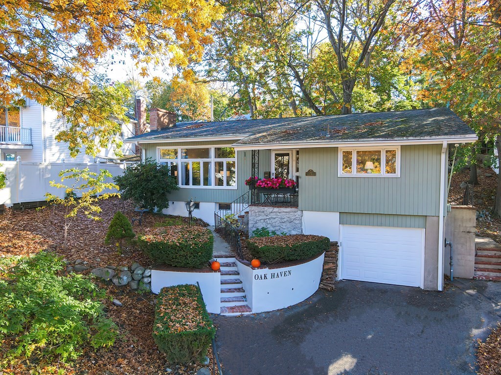 35 Lillian Road Malden, MA 02148 - Photo 2 of 36 Gallery Image 2