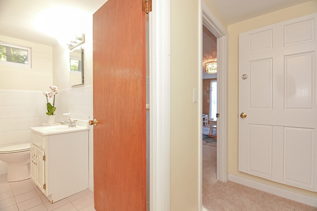 35 Lillian Road Malden, MA 02148 - Photo 32 of 36 Gallery Image 32