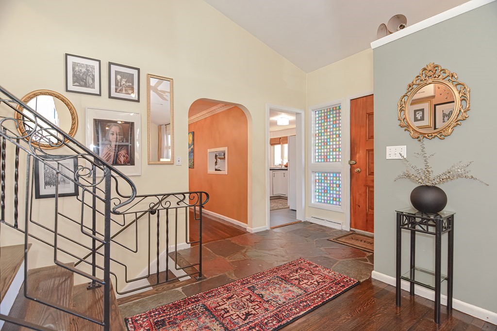 35 Lillian Road Malden, MA 02148 - Photo 7 of 36 Gallery Image 7