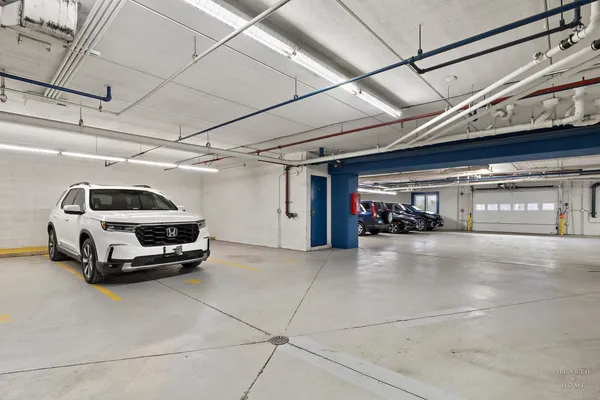 $279,000 | 6755 North Milwaukee Avenue, Unit 303, Niles, IL 60714