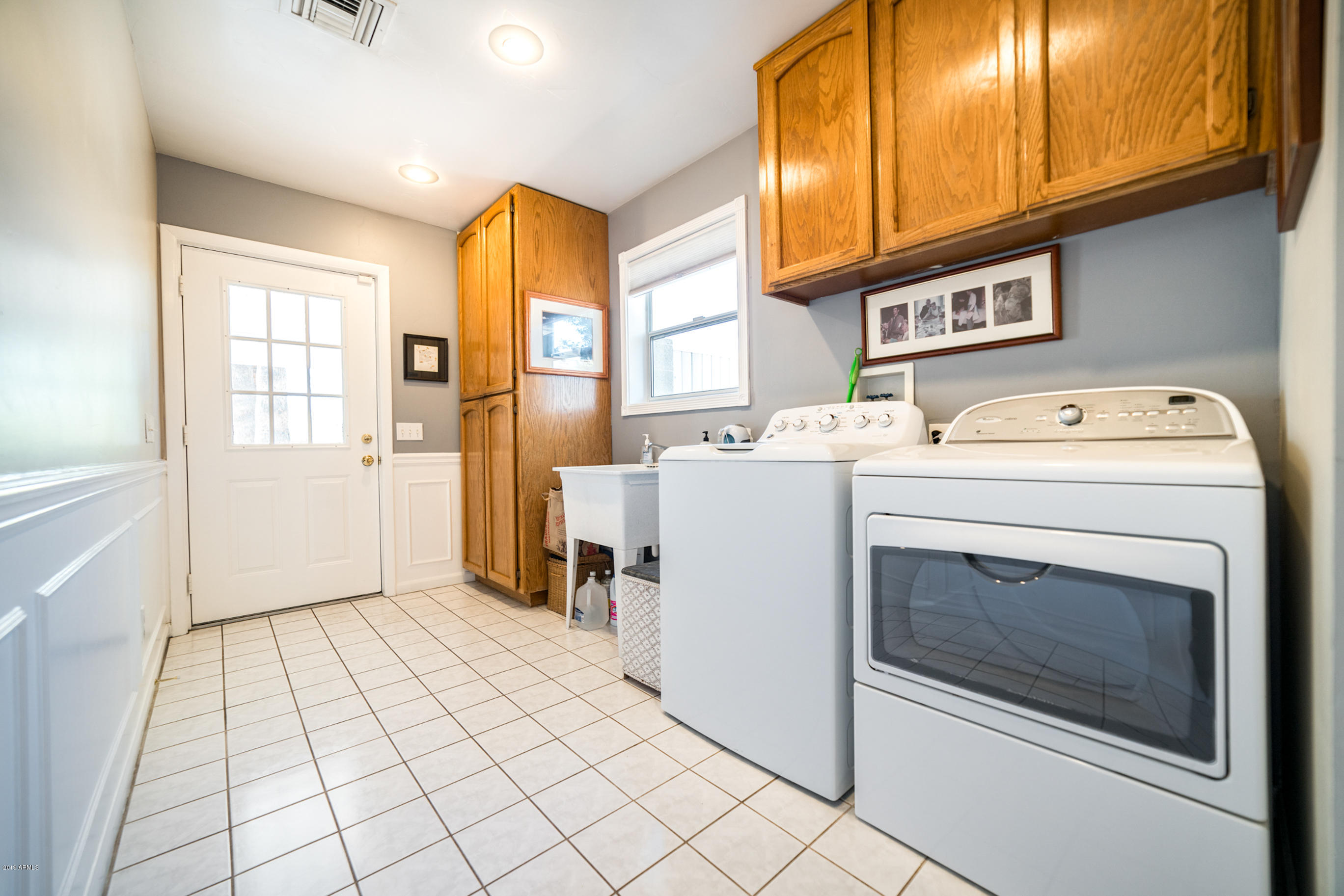 1234 West Ruth Avenue Phoenix, AZ 85021 - Photo 30 of 47 Ruth Laundry