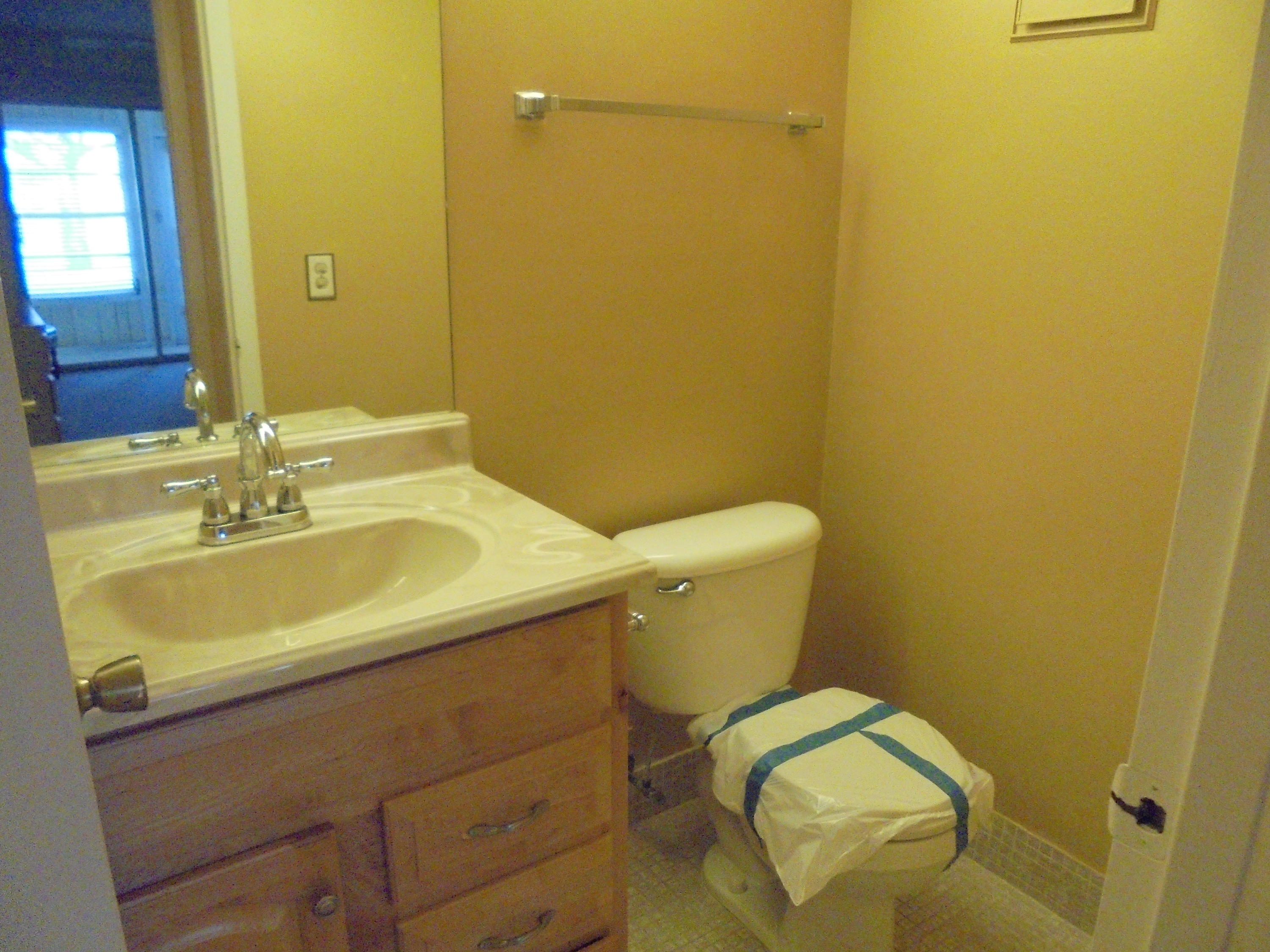 1097 Cornwall East Boca Raton, FL 33434 - Photo 12 of 19 1097 Cornwall E 009