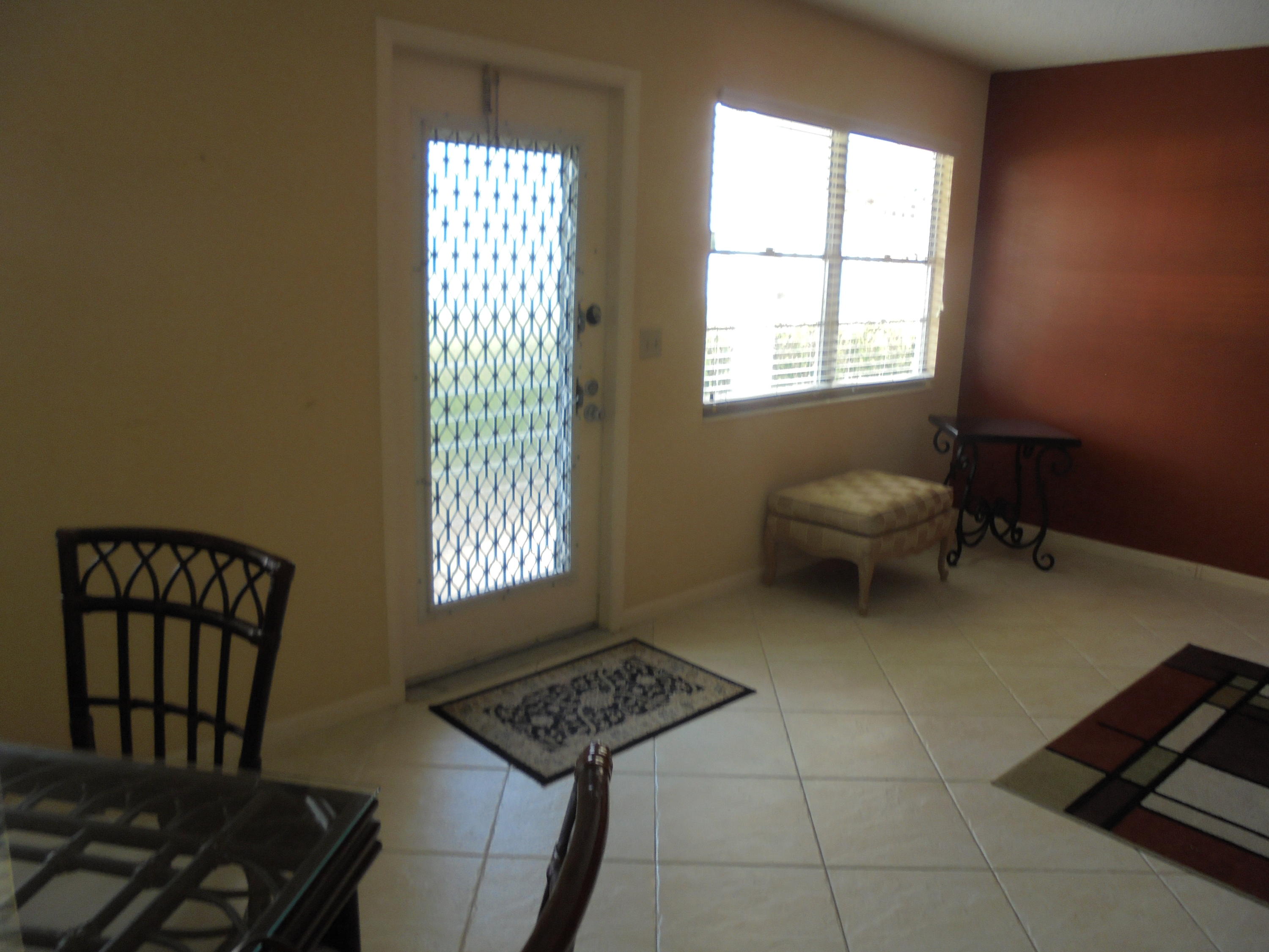 1097 Cornwall East Boca Raton, FL 33434 - Photo 7 of 19 1097 Cornwall E 005