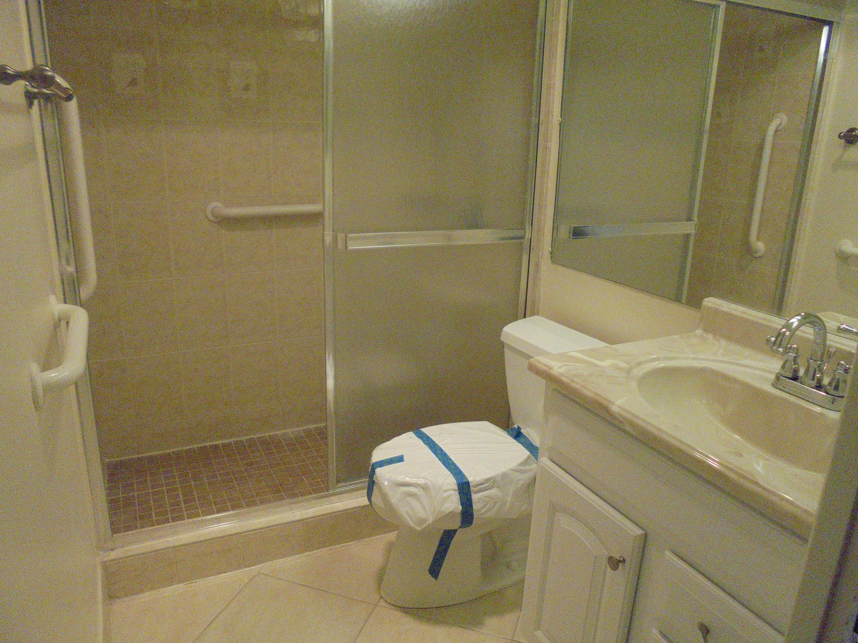 1097 Cornwall East Boca Raton, FL 33434 - Photo 9 of 19 1097 Cornwall E 006