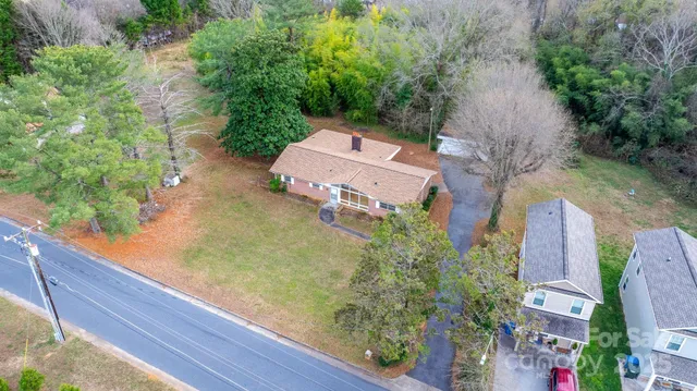 $239,400 | 1902 19th Avenue Northeast, Hickory, NC 28601