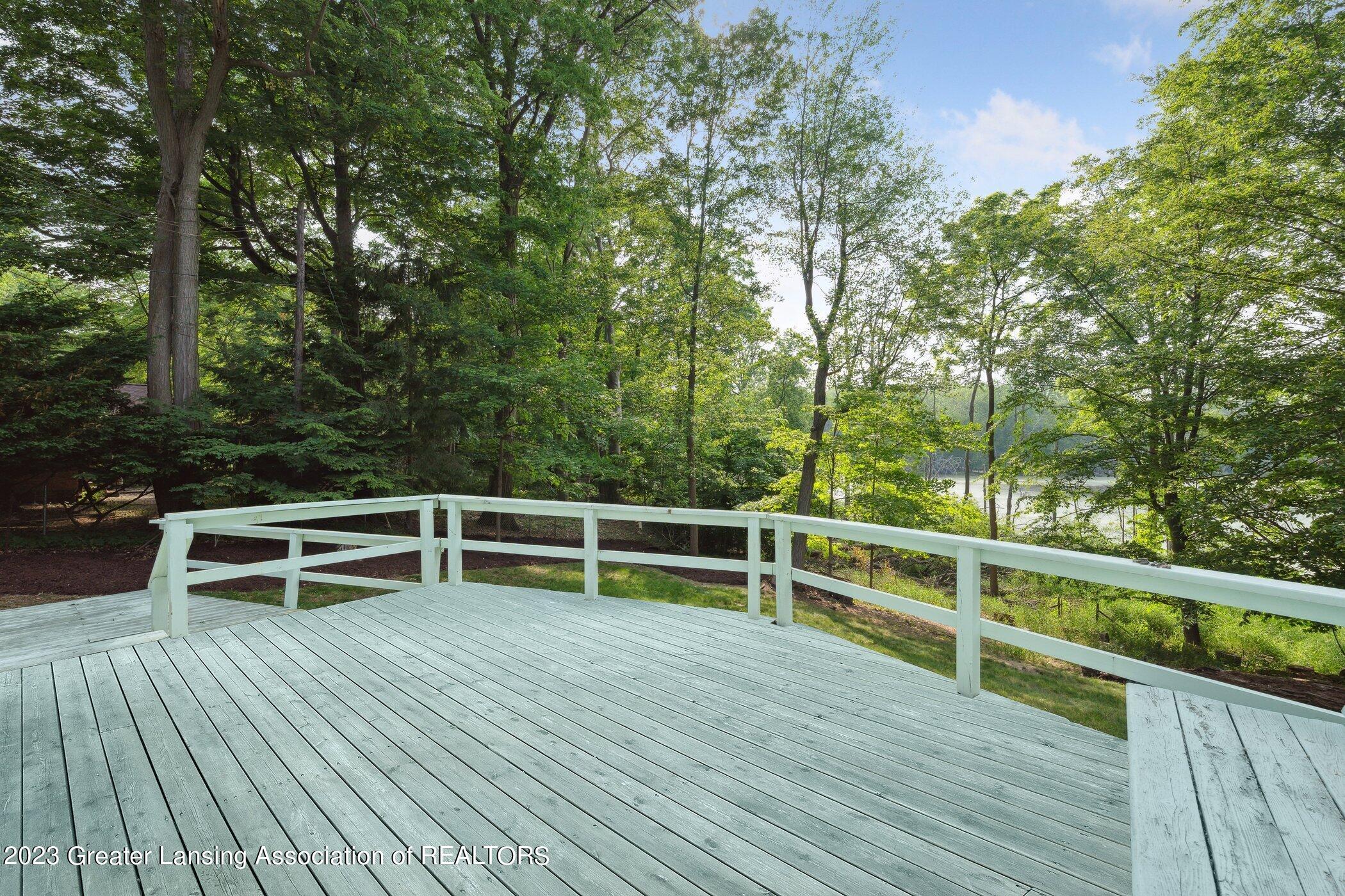 4723 Woodcraft Road Okemos, MI 48864 - Photo 12 of 33 Deck