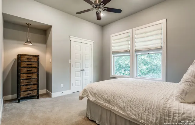 $5,500 | 242 East Elmview Place, Alamo Heights, TX 78209