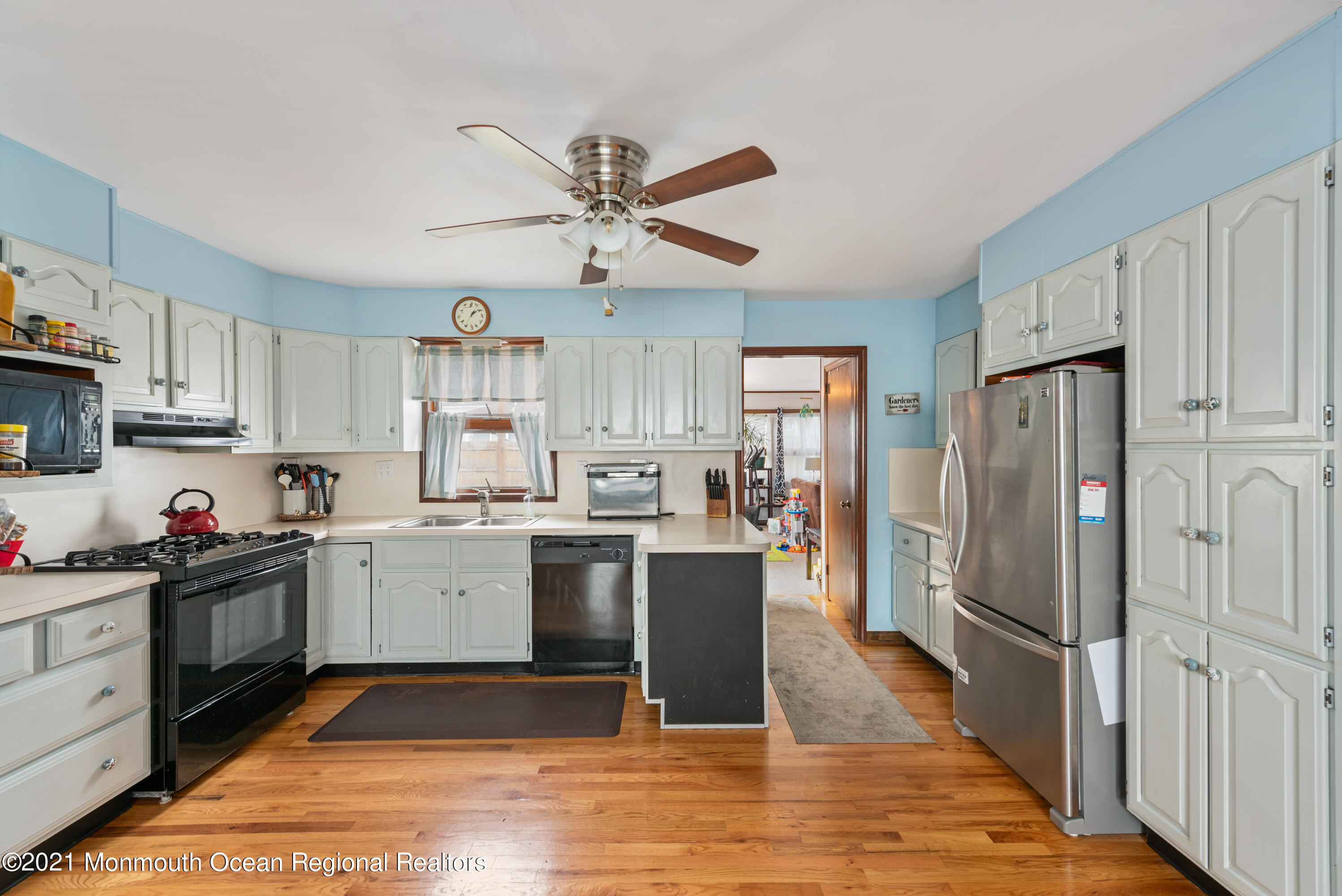 1513 Treeneedle Road Point Pleasant, NJ 08742 - Photo 14 of 41 Kitchen
