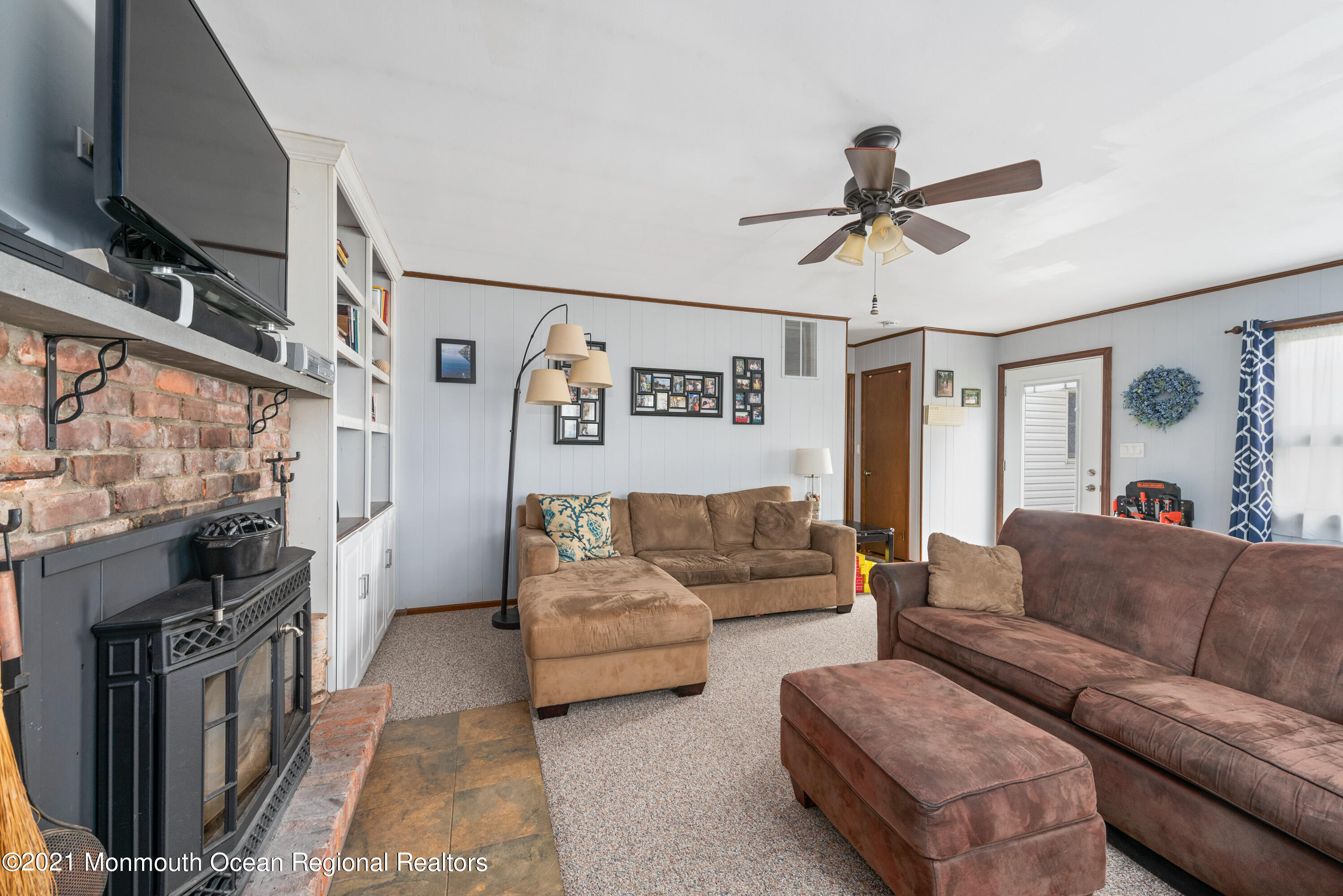 1513 Treeneedle Road Point Pleasant, NJ 08742 - Photo 17 of 41 Family Room