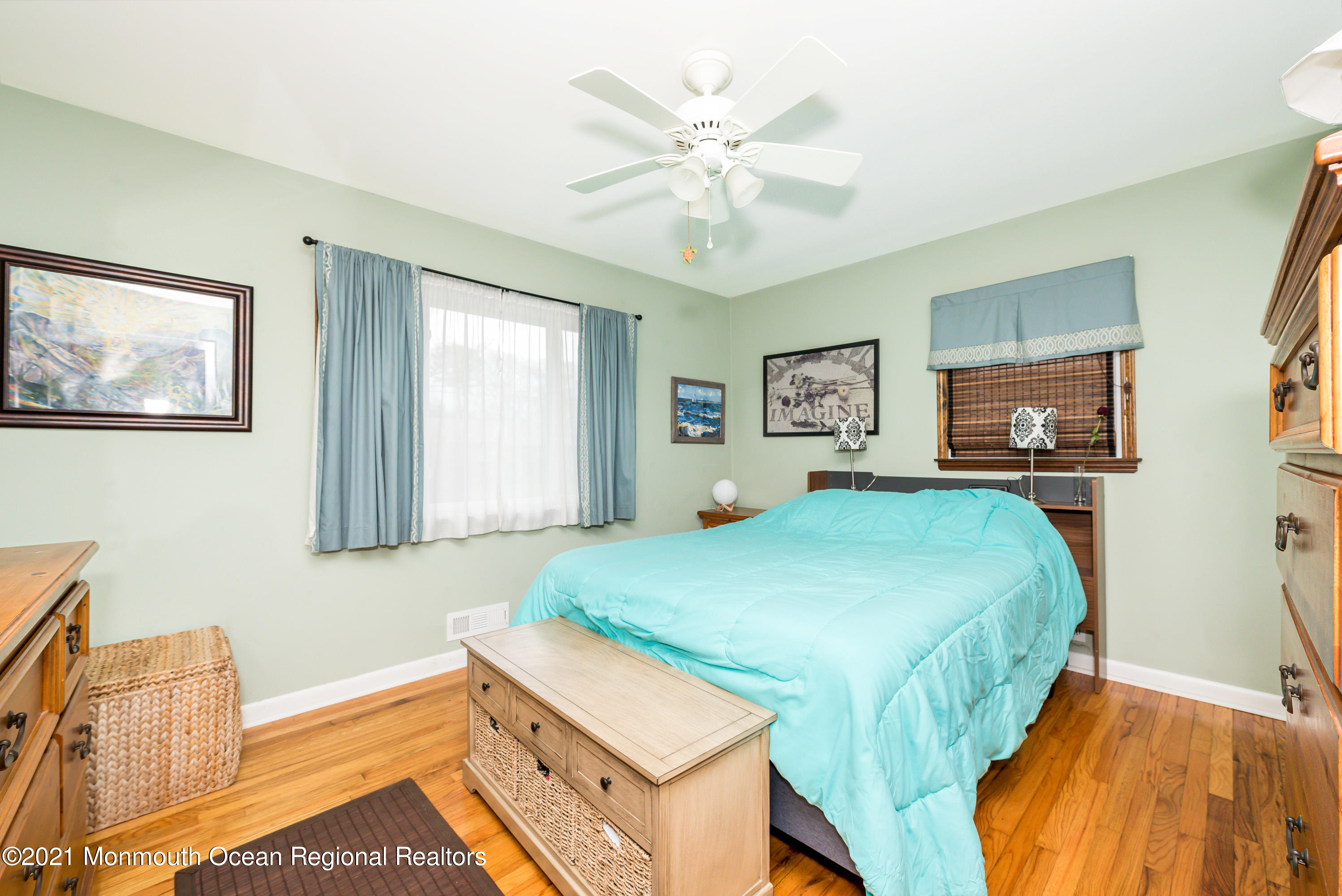 1513 Treeneedle Road Point Pleasant, NJ 08742 - Photo 23 of 41 Master BR