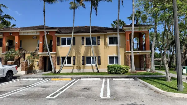 $1,850 | 985 Northeast 34th Avenue, Unit 204, Homestead, FL 33033