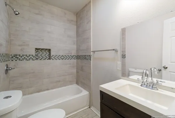 $1,550 | 1230 Chalmers Avenue, San Antonio, TX 78211