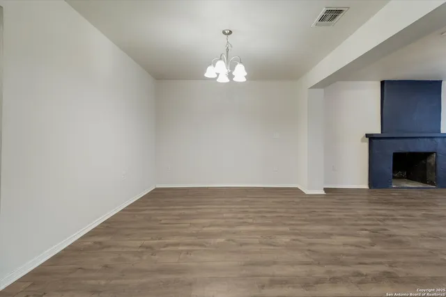 $1,595 | 1230 Chalmers Avenue, San Antonio, TX 78211