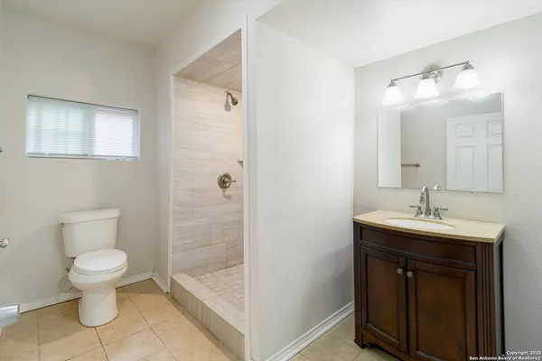 $1,550 | 1230 Chalmers Avenue, San Antonio, TX 78211