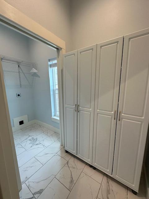 512 Harborview Circle Niceville, FL 32578 - Photo 13 of 27 a view of an empty room