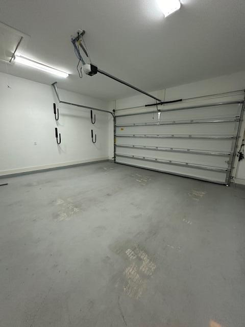 512 Harborview Circle Niceville, FL 32578 - Photo 27 of 27 a view of a garage