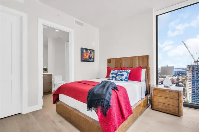 $2,100,000 | 301 1st Street South, Unit 3104, St. Petersburg, FL 33701