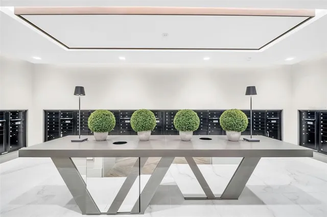 $2,100,000 | 301 1st Street South, Unit 3104, St. Petersburg, FL 33701