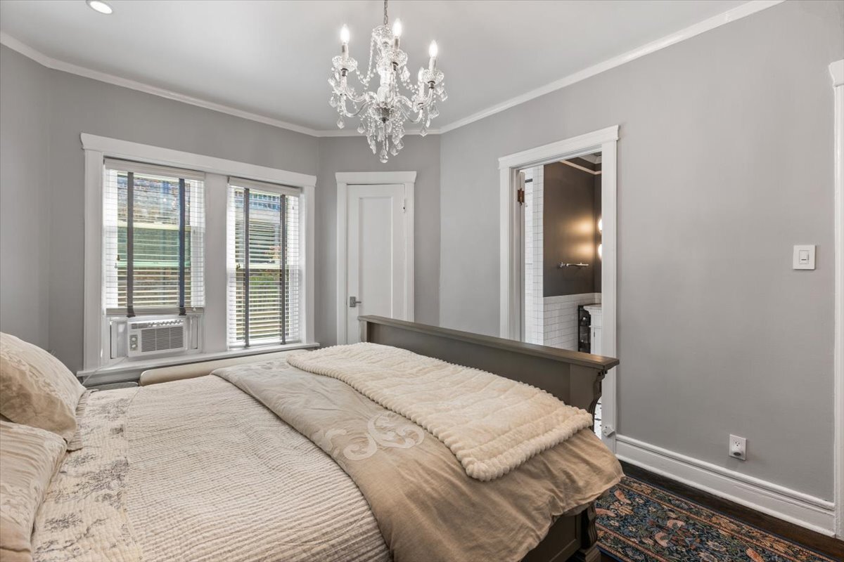 609 West Addison Street, Unit 2 Chicago, IL 60657 - Photo 22 of 30 Gallery Image 22