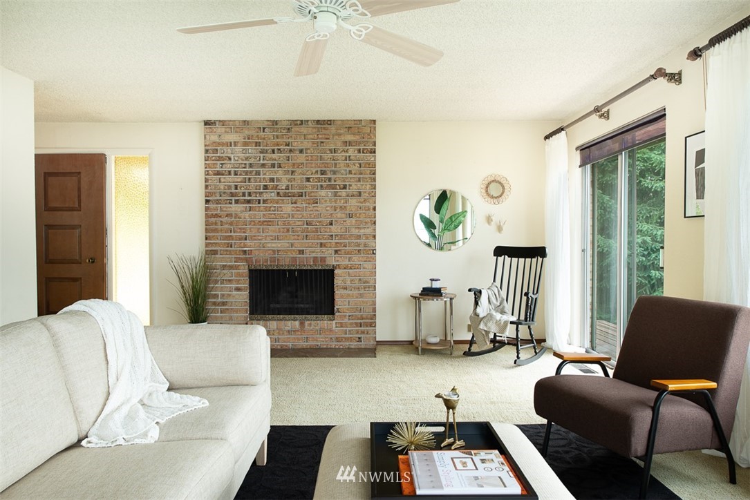 905 North 28th Place Renton, WA 98056 - Photo 5 of 25