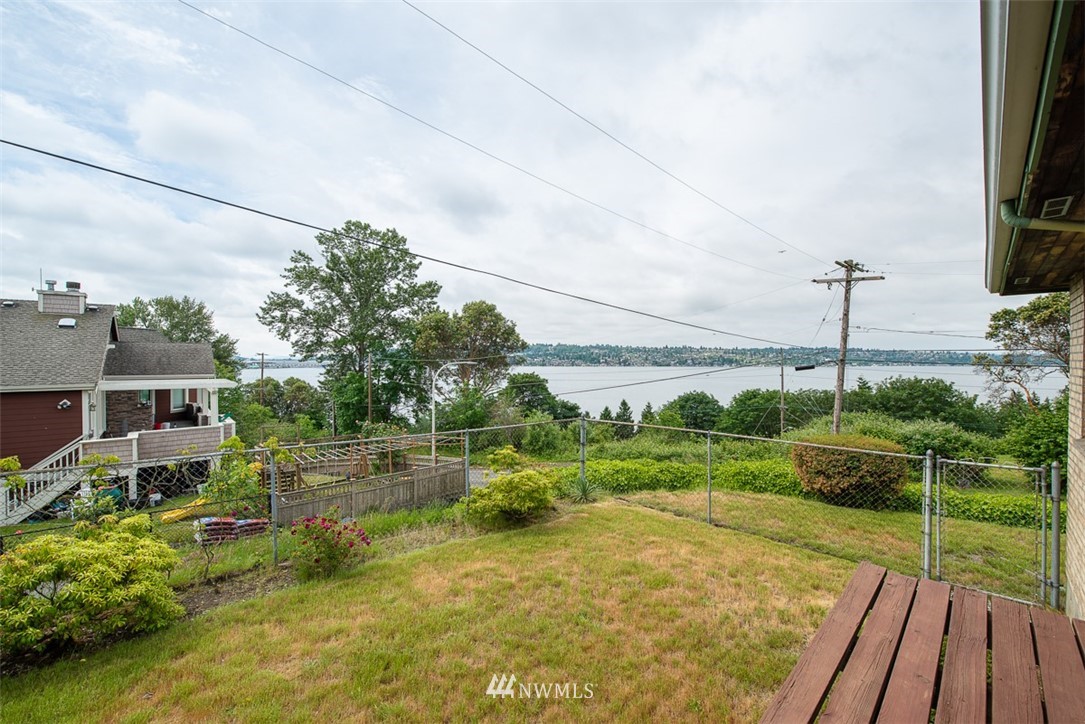 905 North 28th Place Renton, WA 98056 - Photo 6 of 25