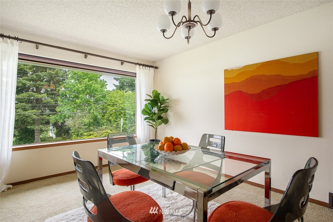 905 North 28th Place Renton, WA 98056 - Photo 8 of 25