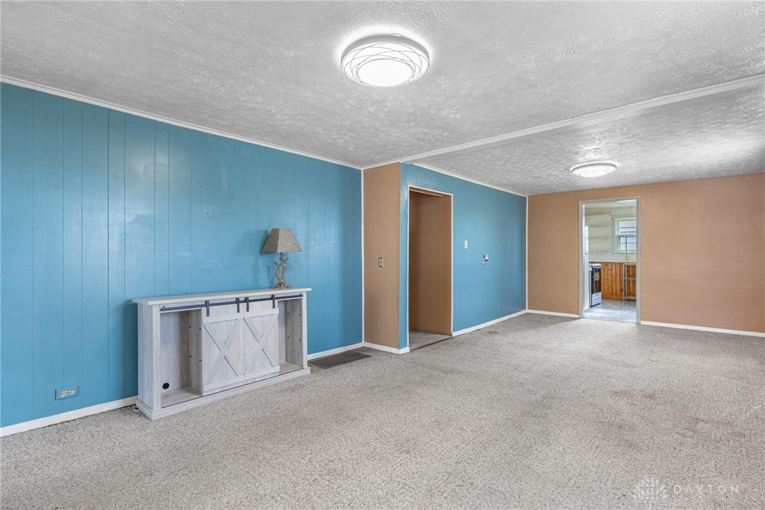 3716 Clearview Road Moraine, OH 45439 - Photo 5 of 22