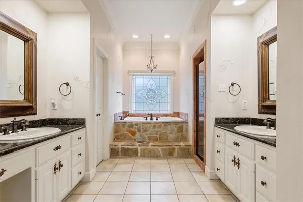 $825,000 | 735 Winding Trail, Crawford, TX 76638