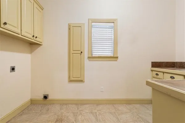 $825,000 | 735 Winding Trail, Crawford, TX 76638