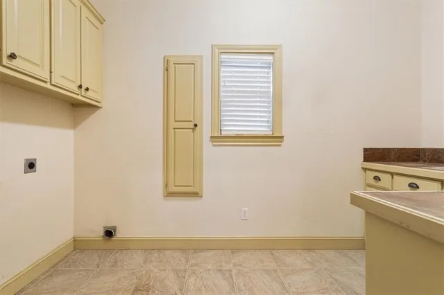 $865,000 | 735 Winding Trail, Crawford, TX 76638