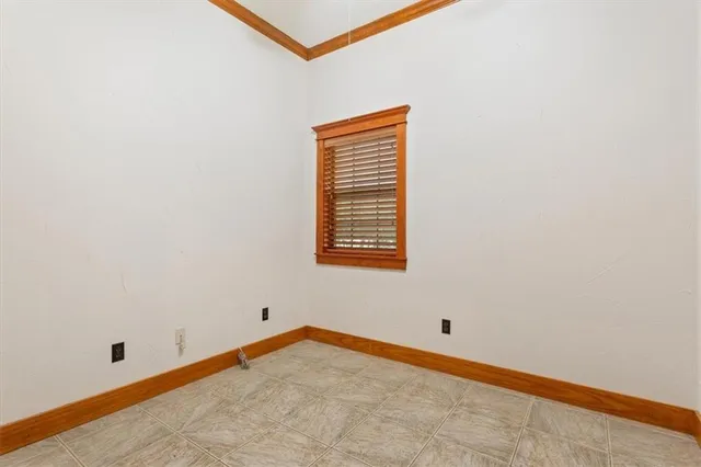 $865,000 | 735 Winding Trail, Crawford, TX 76638