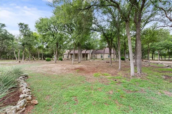 $825,000 | 735 Winding Trail, Crawford, TX 76638