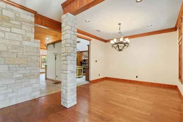 $825,000 | 735 Winding Trail, Crawford, TX 76638