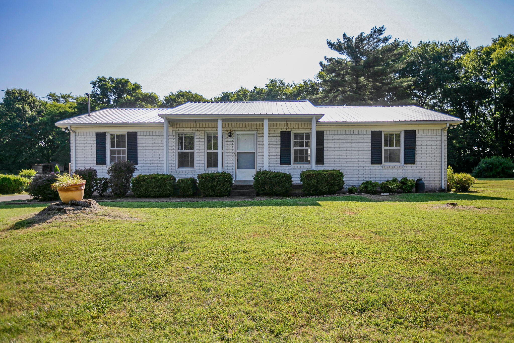 2567 Zion Road Columbia, TN 38401 - Photo 4 of 27 Gallery Image 4