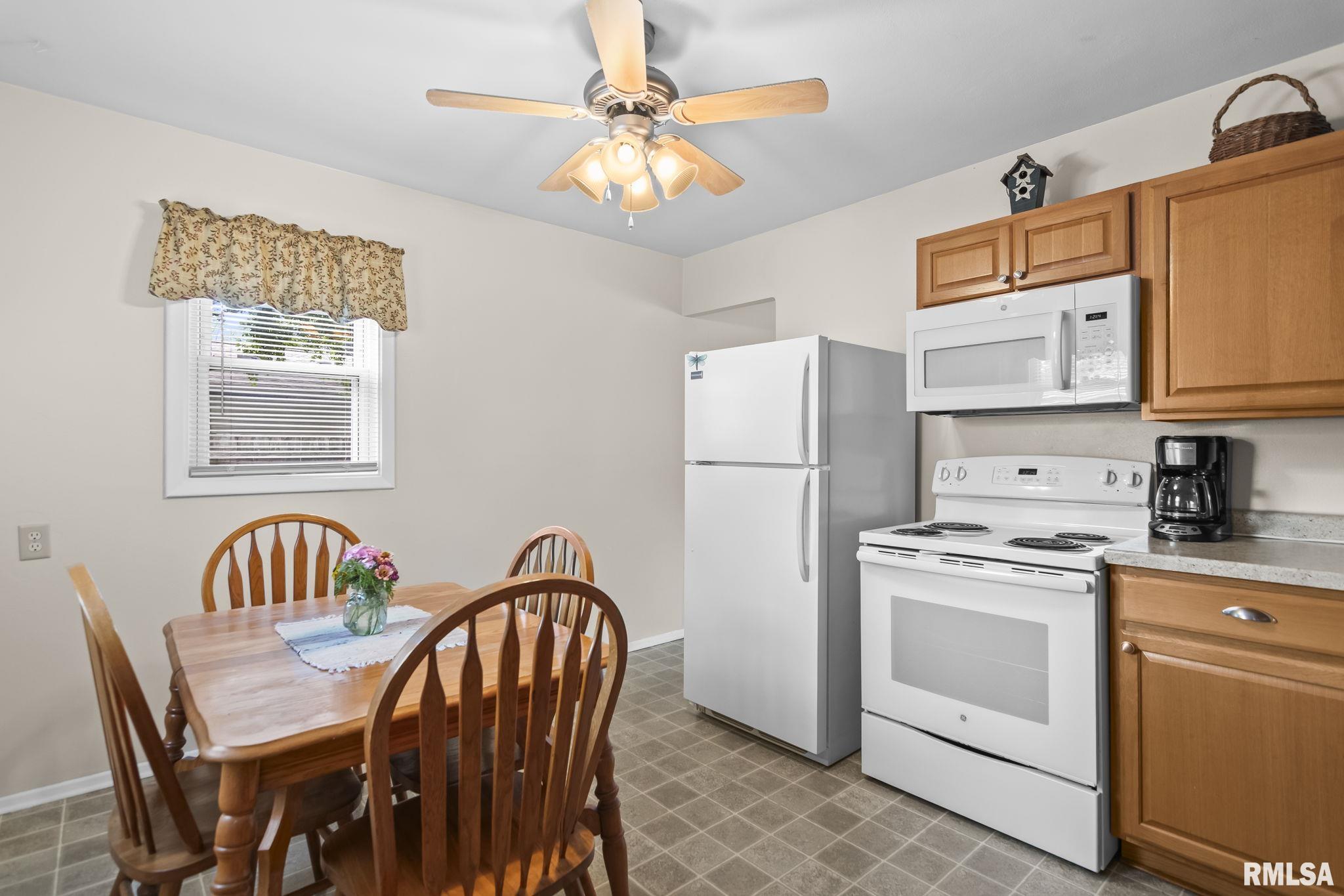 9 Claire Drive Springfield, IL 62702 - Photo 10 of 31